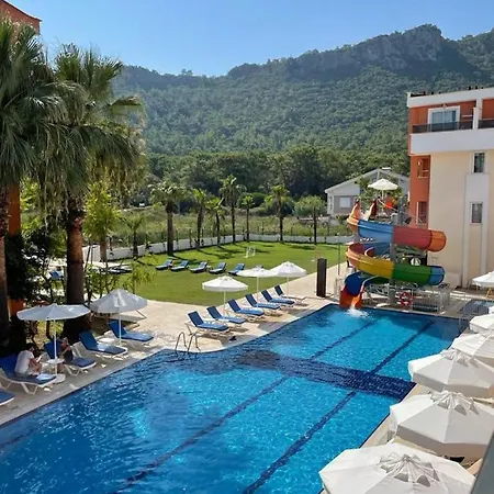 Szálloda Lavia Kemer