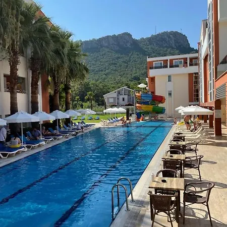 Szálloda Lavia Kemer 3*