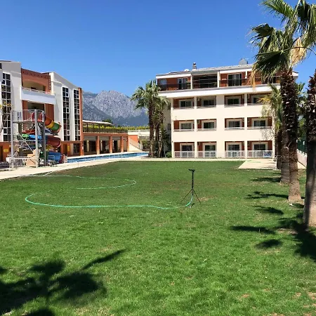 Lavia Kemer Szálloda 3*